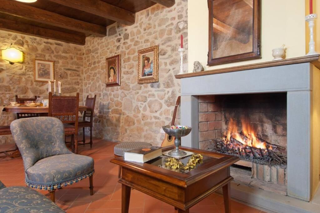 Villa Liz Tuscany, Private Pool, Hot Tub, Property Fenced, Pets Allowed Poppi Exterior foto