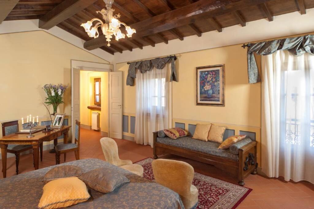 Villa Liz Tuscany, Private Pool, Hot Tub, Property Fenced, Pets Allowed Poppi Exterior foto