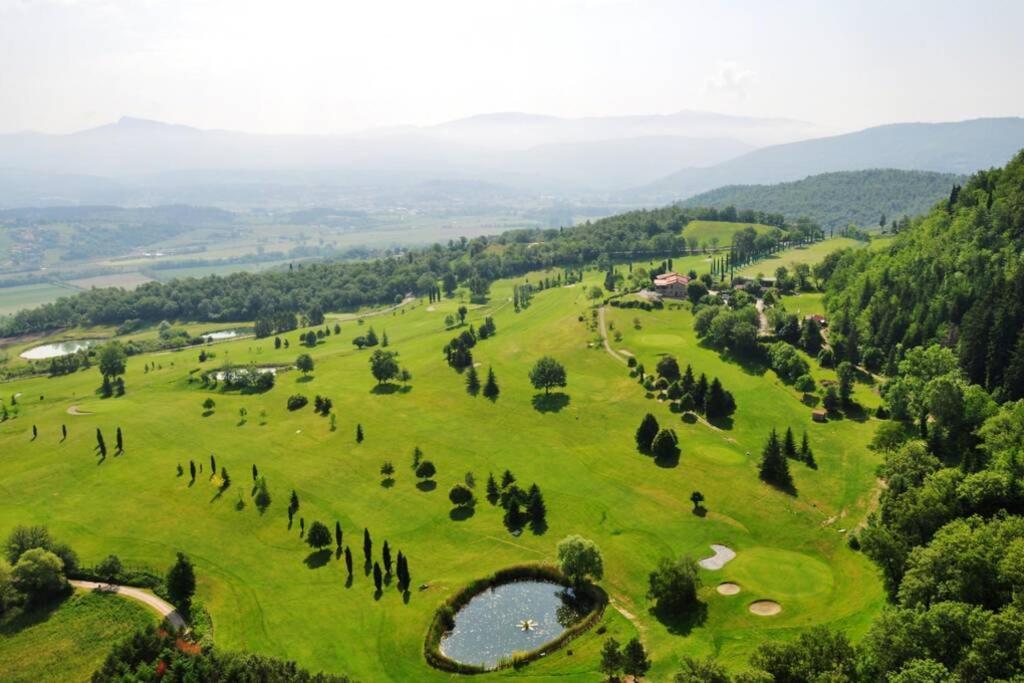 Villa Liz Tuscany, Private Pool, Hot Tub, Property Fenced, Pets Allowed Poppi Exterior foto